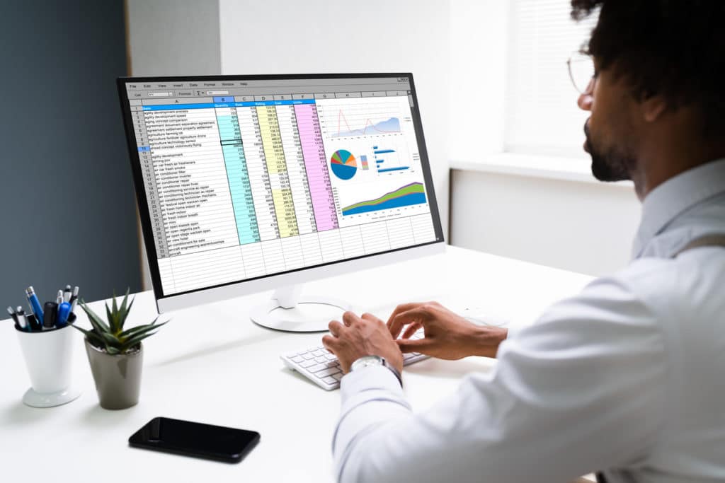 Organizing a data set with Pivot Tables for better analysis. 